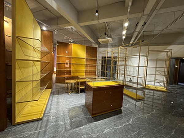 Display props production 