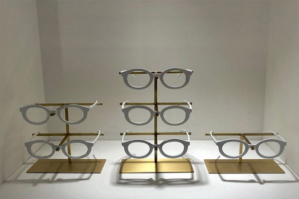 Glasses display