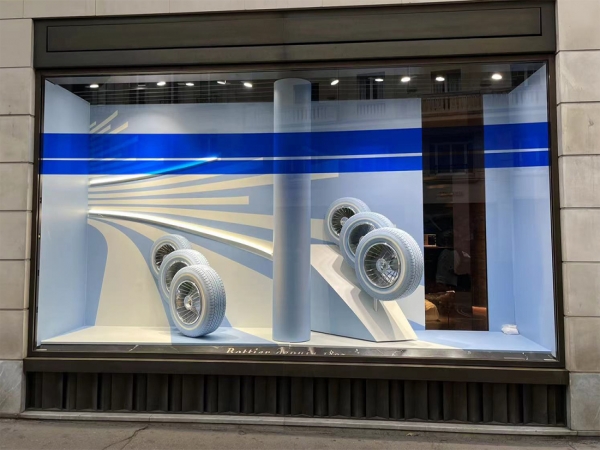 Tire display window