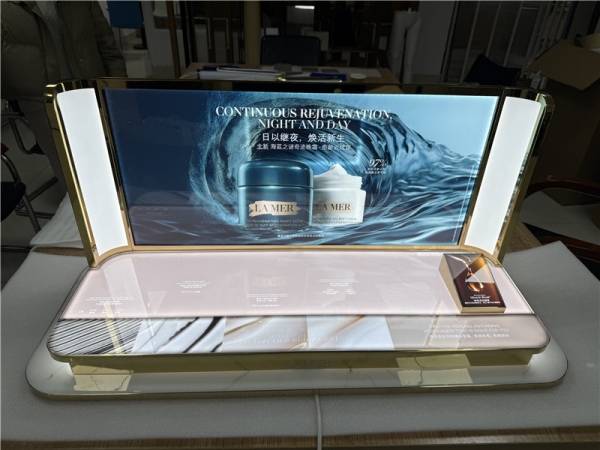 LA MER Cosmetics Display Stand